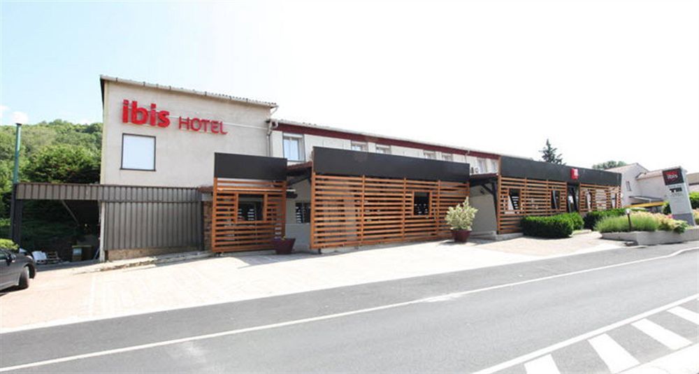 Ibis Aurillac Buitenkant foto